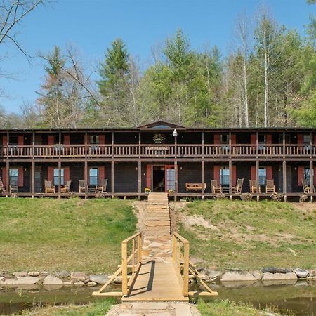 Coyote Lodge At Deerwoode Reserve Brevard Exterior photo