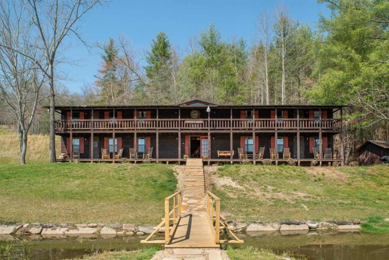 Coyote Lodge At Deerwoode Reserve Brevard Exterior photo